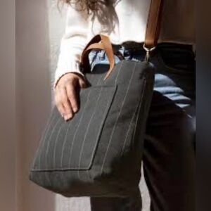 Thirty-One - Window Shopper